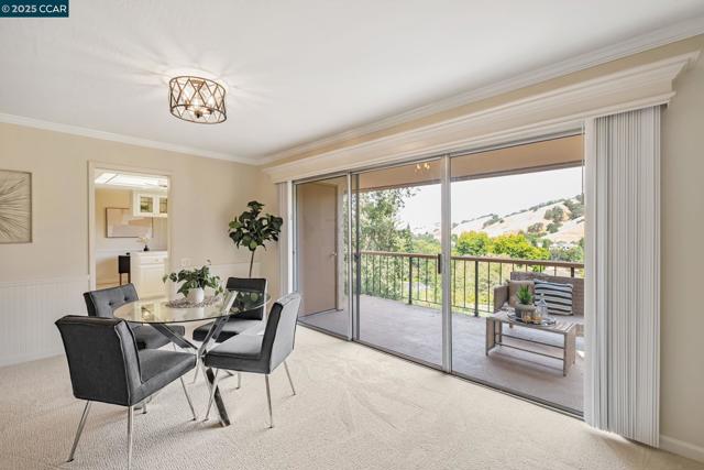 4021 Terra Granada Dr, Walnut Creek CA: https://media.crmls.org/mediaz/b8e40ba5-acbe-4c88-b2c4-60704ea71f91.jpg