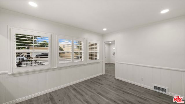 6311 La Tijera Boulevard, Los Angeles CA: https://media.crmls.org/mediaz/b8e42649-a1d7-4e8f-96f2-6a01211f4536.jpg