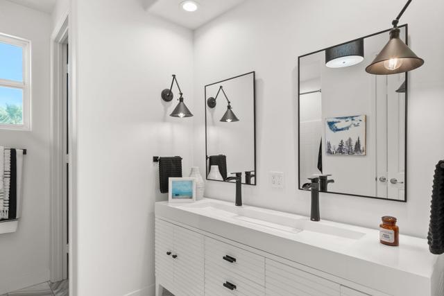 67860 Via Seguro, Cathedral City CA: https://media.crmls.org/mediaz/b8e445b7-e058-411a-bd27-ce8622abcbe4.jpg