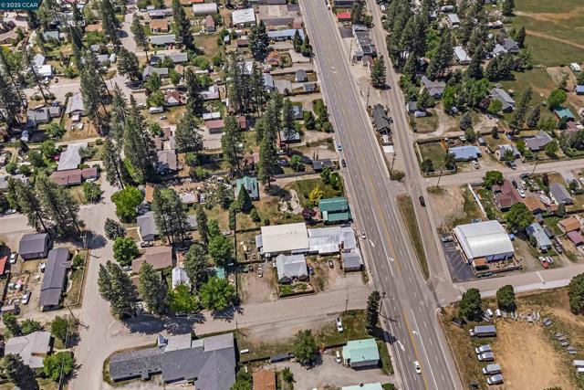 2266 E Main Street, Quincy CA: https://media.crmls.org/mediaz/b8e4b539-389d-48aa-af82-d78b7262e618.jpg