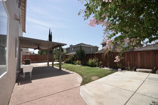 Image 34 of 39 For 9416 Lyndley Plaza Way