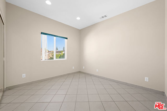 18930 Sherman Way, 18 photo 36