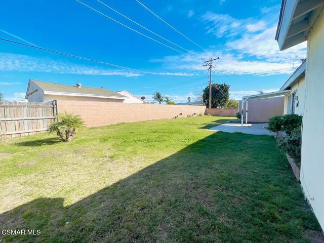 2234 Callahan Avenue, Simi Valley CA: https://media.crmls.org/mediaz/b8e761cc-56f7-4ae5-b6c6-4b692dd7b618.jpg