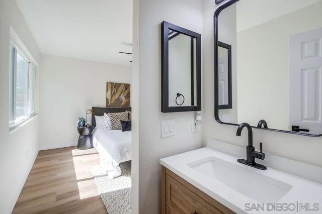 475 N N Midway Dr, Escondido CA: https://media.crmls.org/mediaz/b8e81f49-ab04-4d0a-9218-a2deb4586e93.jpg