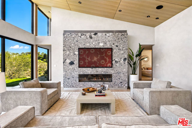 6756 Wandermere Road photo 6