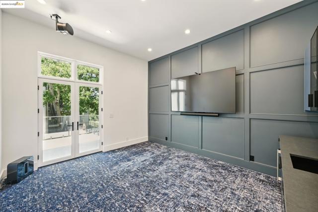 13462 Campus drive, Oakland CA: https://media.crmls.org/mediaz/b8e885f0-e5b9-4566-a745-7ea7950c39fc.jpg
