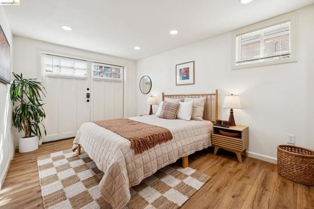 1136 Marin Ave, Albany CA: https://media.crmls.org/mediaz/b8e89448-4d95-4bf4-ba2c-fa801277b074.jpg