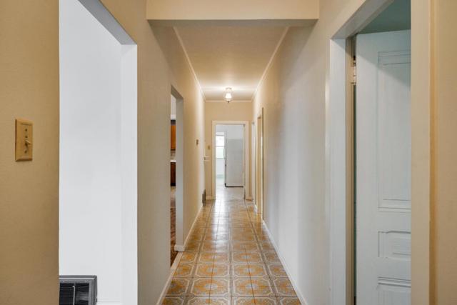 329 7th Avenue, San Francisco CA: https://media.crmls.org/mediaz/b8e8f247-e5ed-4054-81fc-7068a37e639b.jpg