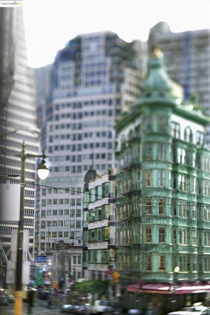 49 Auburn Street, San Francisco CA: https://media.crmls.org/mediaz/b8e9d011-3af6-4605-b71e-b0ed79da835d.jpg