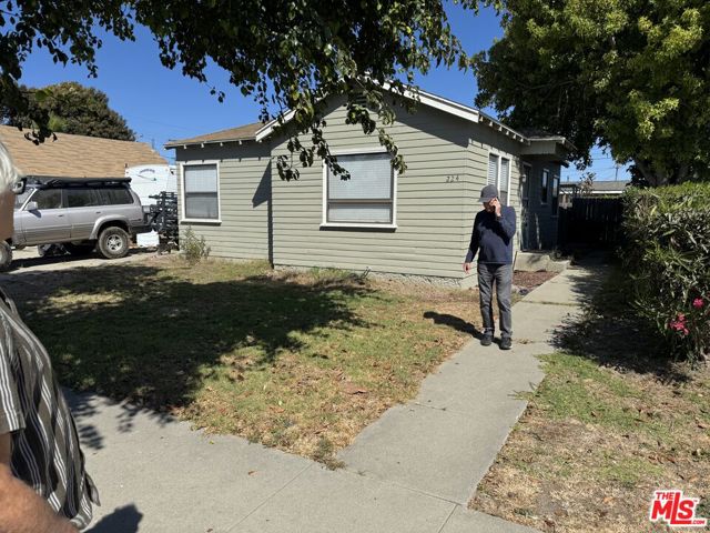 224 N F Street, Lompoc CA: https://media.crmls.org/mediaz/b8e9f990-4451-4838-8580-70a83517ccf2.jpg