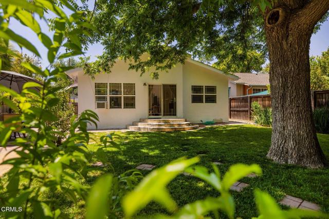 216 N Fulton Street, Ojai CA: https://media.crmls.org/mediaz/b8ea69ac-981f-4029-94a0-72abe1b9ca30.jpg