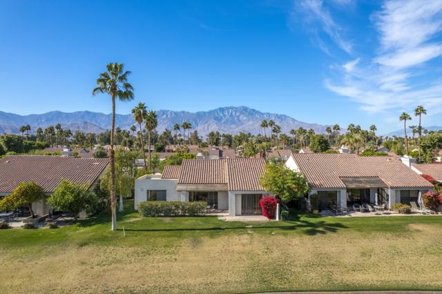 10109 Lakeview Drive, Rancho Mirage CA: https://media.crmls.org/mediaz/b8eac994-5ced-4a09-830c-06eb45aab3fd.jpg