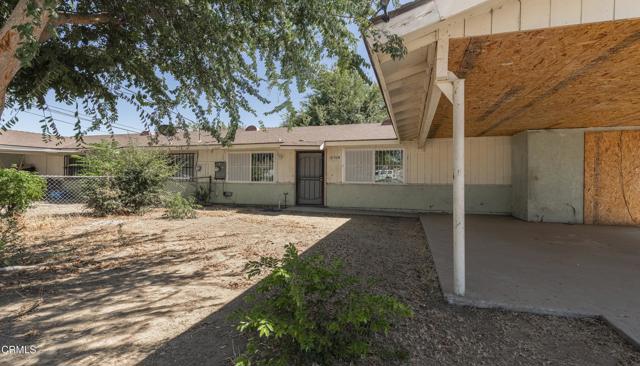 1859 Kentucky Street, Bakersfield CA: https://media.crmls.org/mediaz/b8ec5102-6bc7-4110-8a73-fd19ef6f1a73.jpg