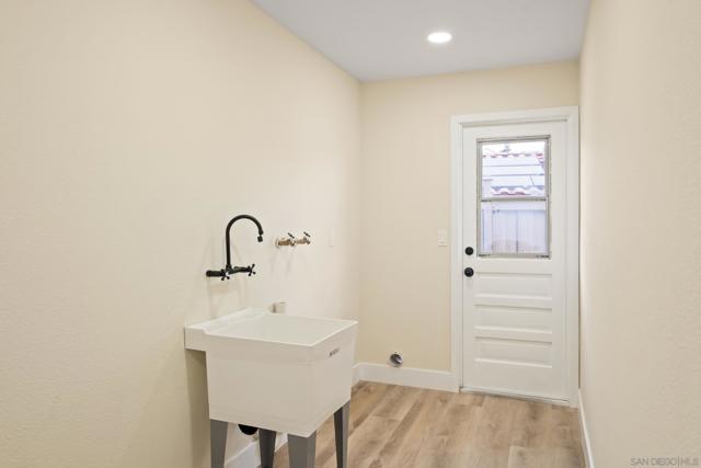 5416 Horse Ridge Way, Bonita CA: https://media.crmls.org/mediaz/b8ec8507-bee6-4beb-a156-1e319f0a9a34.jpg