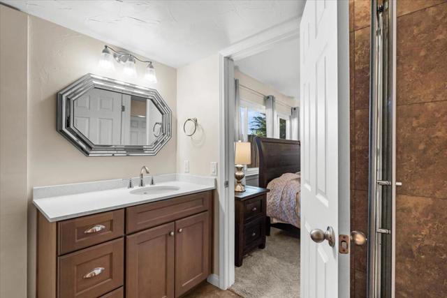 46205 Burroweed Lane, Palm Desert CA: https://media.crmls.org/mediaz/b8eda352-a10f-44bb-a68d-cfac703a6042.jpg