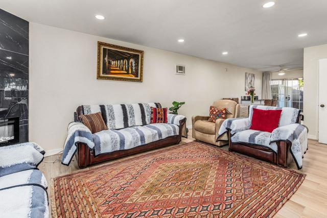 Detail Gallery Image 4 of 5 For 3446 Los Mochis Way, Oceanside,  CA 92056 - 2 Beds | 1/1 Baths