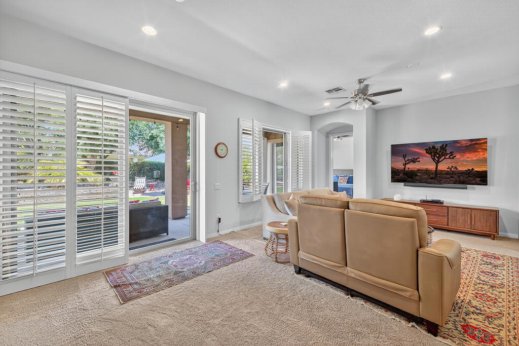 MLS #219132961DA image #6