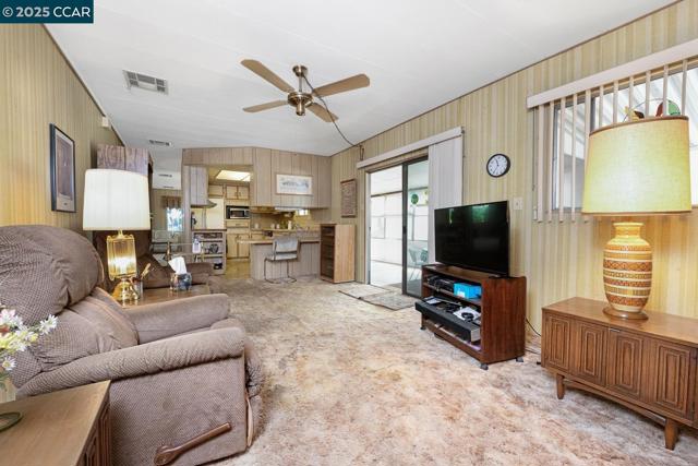 2019 Dalis Drive, Concord CA: https://media.crmls.org/mediaz/b8ef6a51-0887-4e37-8fac-f126f7013c32.jpg