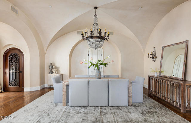 Detail Gallery Image 16 of 65 For 1535 Circle Dr, San Marino,  CA 91108 - 5 Beds | 5/3 Baths