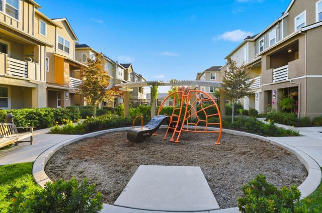 172 E Main Avenue, Morgan Hill CA: https://media.crmls.org/mediaz/b8f0366b-a29b-4b58-b31c-291a8d61a045.jpg