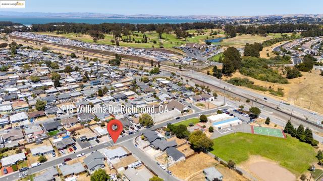 716 Williams Dr, Richmond CA: https://media.crmls.org/mediaz/b8f086b8-a701-4730-ba29-3932ea4409f9.jpg