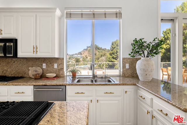 2671 Astral Drive, Los Angeles CA: https://media.crmls.org/mediaz/b8f145b3-6101-419e-b676-d5fc17094289.jpg