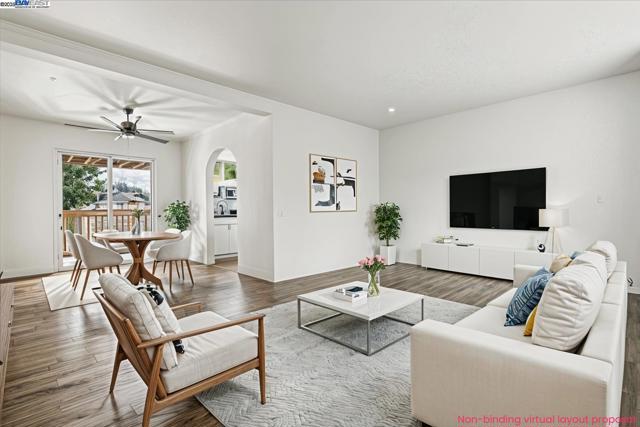 568 Jennings Ave, Vallejo CA: https://media.crmls.org/mediaz/b8f1a493-67f4-4ae4-b891-2a6dfa3a58b0.jpg