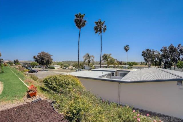 3808 Vista Campana S, Oceanside CA: https://media.crmls.org/mediaz/b8f1d5ec-1285-4279-a285-f782d0aef533.jpg