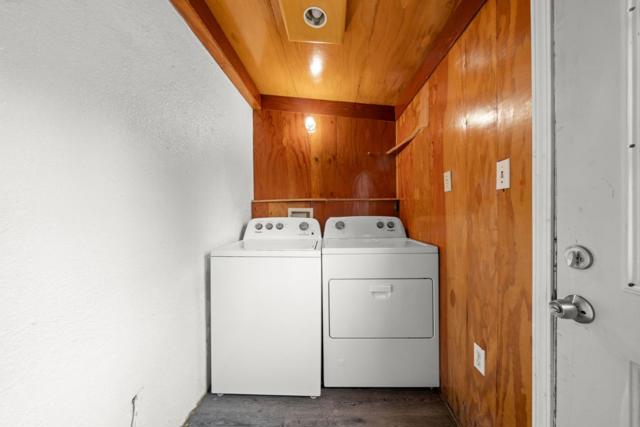 2523 23rd Avenue, Oakland CA: https://media.crmls.org/mediaz/b8f21cba-8cfa-4229-b205-5879624c058a.jpg