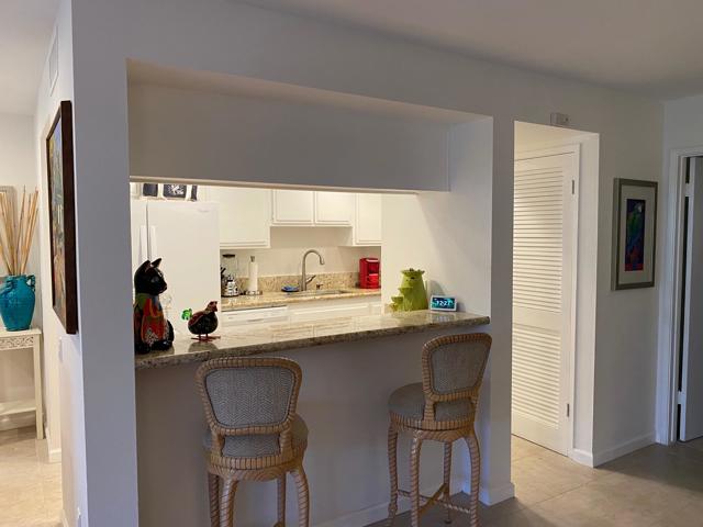 Image 12 of 38 For 1150 Palm Canyon Drive 60