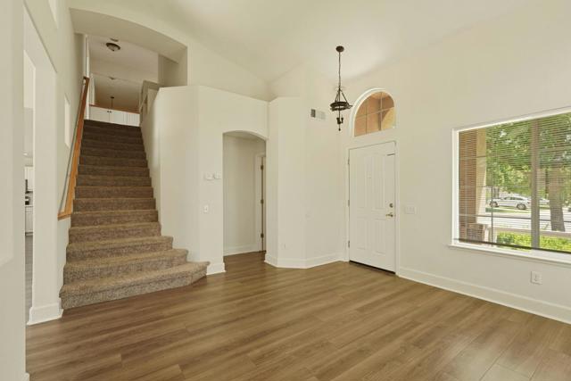 3157 Autumn Chase Circle, Stockton CA: https://media.crmls.org/mediaz/b8f2ce94-2b04-46b0-aec8-68599127d543.jpg