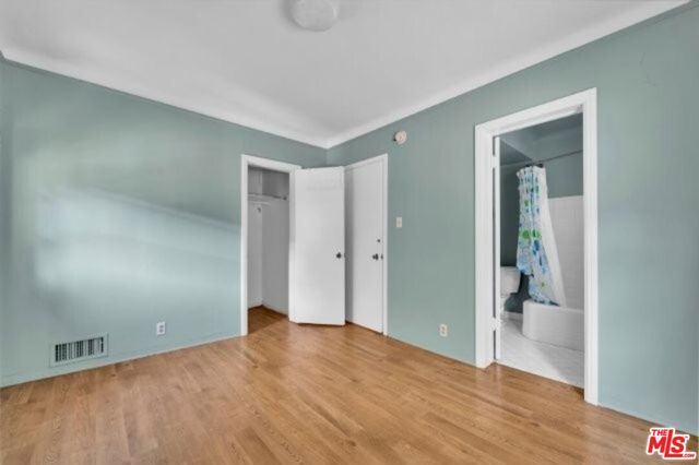 11378 Ovada Place, Los Angeles CA: https://media.crmls.org/mediaz/b8f325ea-38de-4e5d-be87-f98953bba1c9.jpg