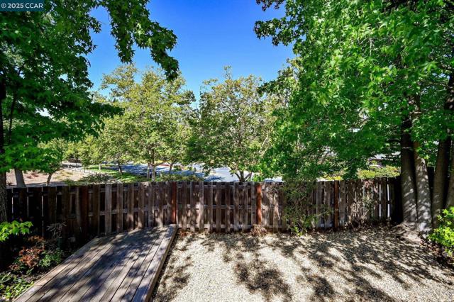 58 Ramsgate Lane, Pleasant Hill CA: https://media.crmls.org/mediaz/b8f452d9-81a2-4ba4-bde9-30bb825af4fd.jpg