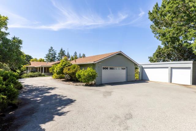 170 Hardwick Road, Woodside CA: https://media.crmls.org/mediaz/b8f498c6-e6b6-4a9f-a21e-e4272eff0f7d.jpg