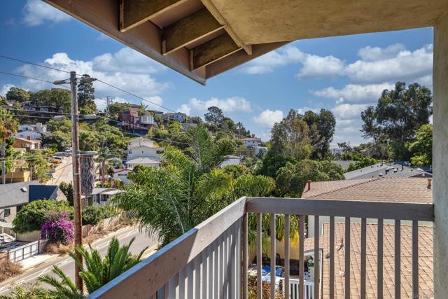 3550 Wawona Dr, San Diego, California 92106, 3 Bedrooms Bedrooms, ,2 BathroomsBathrooms,Single Family Residence,For Sale,Wawona Dr,240009651SD