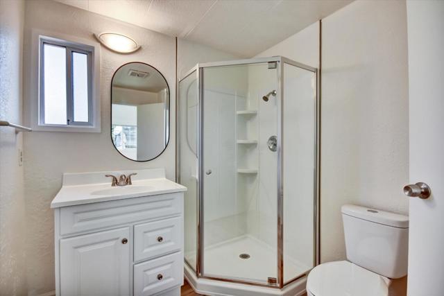 17 Pepperwood Way, Soquel CA: https://media.crmls.org/mediaz/b8f4b90f-3158-4541-82d3-8f96a4b1bd8e.jpg