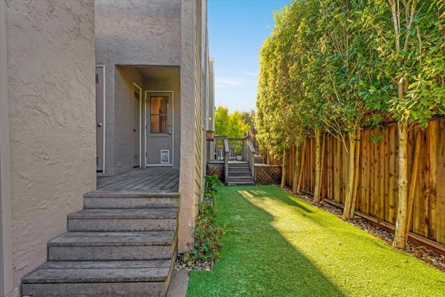 2127 Penasquitas Drive, Aptos CA: https://media.crmls.org/mediaz/b8f540b8-e124-4875-bcf0-0c5cc32c2341.jpg