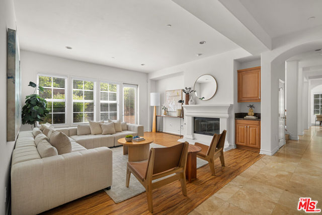 1772 Tamarack Street, Westlake Village CA: https://media.crmls.org/mediaz/b8f6d8cc-66dc-4d37-a1a5-8672317261d1.jpg