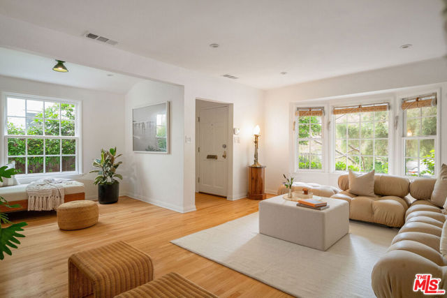 652 Bienveneda Avenue, Pacific Palisades, California 90272, 3 Bedrooms Bedrooms, ,2 BathroomsBathrooms,Single Family Residence,For Sale,Bienveneda,24451429