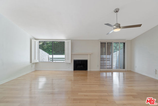 23454 Park Hermosa, Calabasas CA: https://media.crmls.org/mediaz/b8f74dd6-ac63-41e0-bede-05efa538a912.jpg