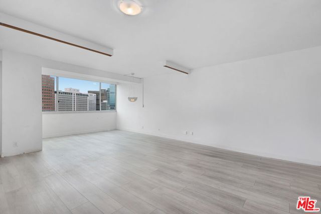 969 Hilgard Avenue, Los Angeles CA: https://media.crmls.org/mediaz/b8f9efa7-4676-44fa-b1c1-6fec3fb8a446.jpg