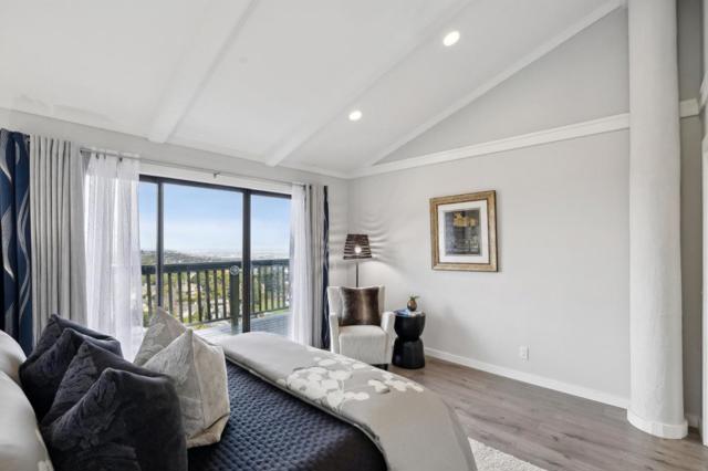 560 California Way, Woodside CA: https://media.crmls.org/mediaz/b8fa9eb8-e974-47ea-8674-77cadf2036c0.jpg