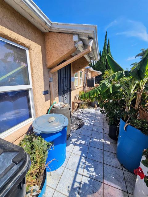 1135 41 26th Street, San Diego CA: https://media.crmls.org/mediaz/b8fb1915-45e0-42bc-b68f-337b4cb8304f.jpg
