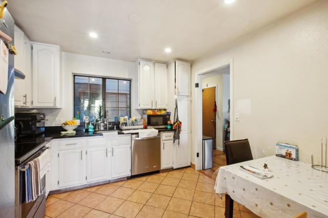 1615 Oakdale Avenue, San Francisco CA: https://media.crmls.org/mediaz/b8fb4c64-8181-4abc-88a4-21beff5014ad.jpg