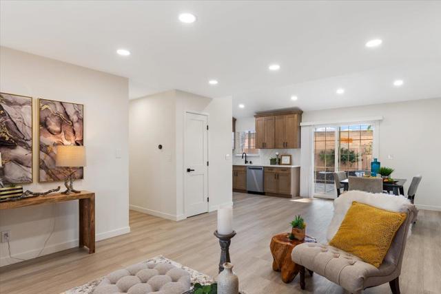 5643 Truman Place, Fremont CA: https://media.crmls.org/mediaz/b8fb70ef-b583-4021-a39f-66b63222a100.jpg