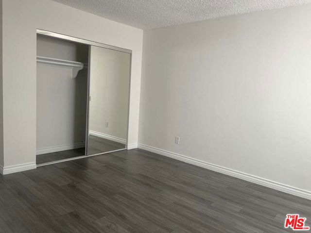1834 Thayer Avenue, Los Angeles CA: https://media.crmls.org/mediaz/b8fb9c34-a38d-4dd9-bdbe-79bea091d75c.jpg