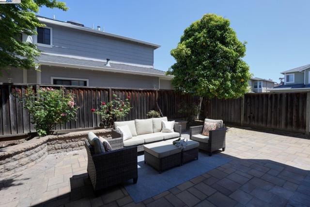 34724 Teal Cmn, Fremont CA: https://media.crmls.org/mediaz/b8fbe4c1-386e-4cc2-a735-4e51c91abf30.jpg