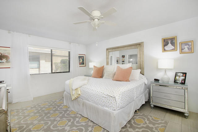 Image 15 of 42 For 74 La Ronda Drive