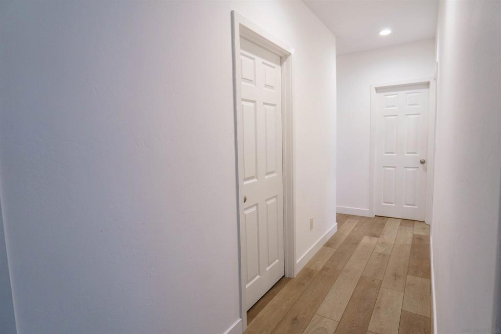 MLS #250018206SD img 29