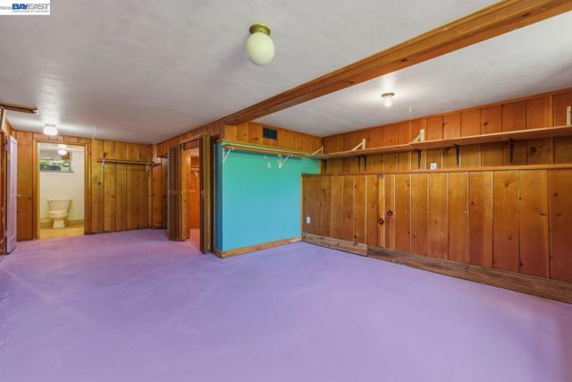 3890 Serrano St, Martinez CA: https://media.crmls.org/mediaz/b8ffb968-cd3a-465d-9683-c4ccdc3415c5.jpg